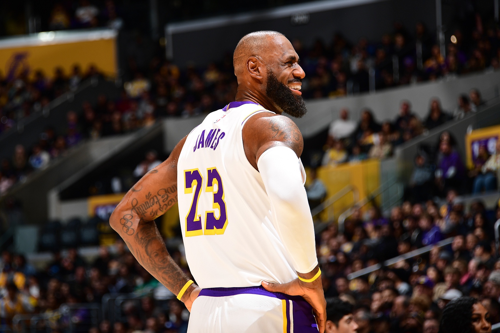 开云平台-现役37岁后30+次数榜：詹姆斯91次断层领跑 库里第2 杜兰特第3