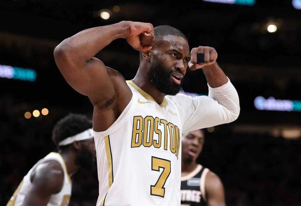 开云APP-布朗三节41+6！绿军狂胜老鹰列东部第二 豪瑟30+10三分平纪录