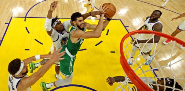 【观察】两分比三分还铁！绿军感受勇士版铜墙铁壁