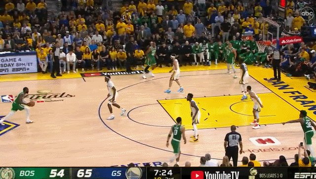 1654594453982006532.gif 8.gif