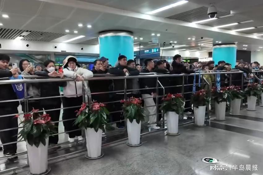 开云下载-英博结束海口集训回连休整